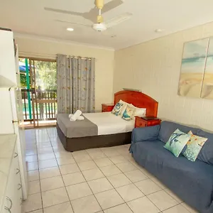 tropical-palms-inn-resort.queenslandhotels.net/